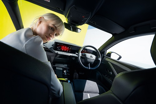 Vauxhall reveals new Astra GSe and new Astra Sports Tourer GSe