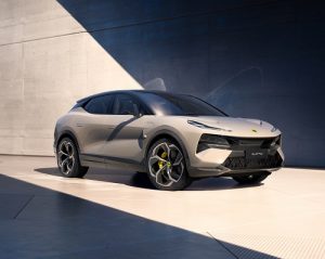 Lotus Eletre Hyper-SUV