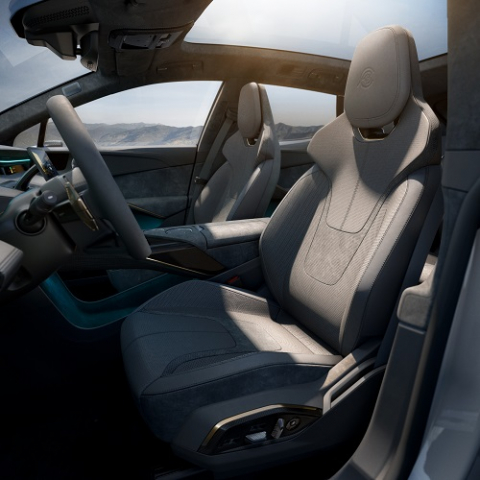 Lotus Eletre Hyper-SUV