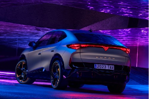 CUPRA premieres 100% electric Tavascan