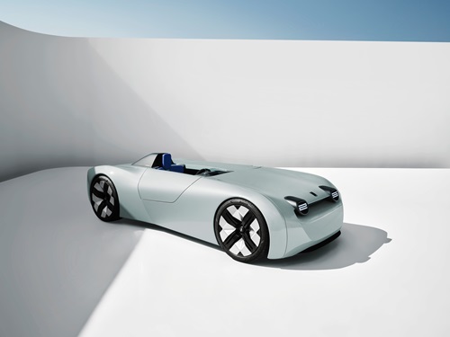 Triumph TR25 by Makkina