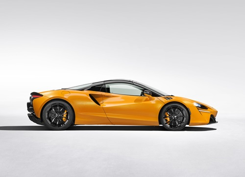 McLaren Artura Spider 